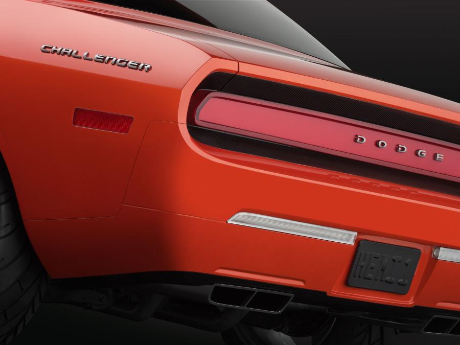  Dodge Challenger 2006 года  (фото 11 из 57)